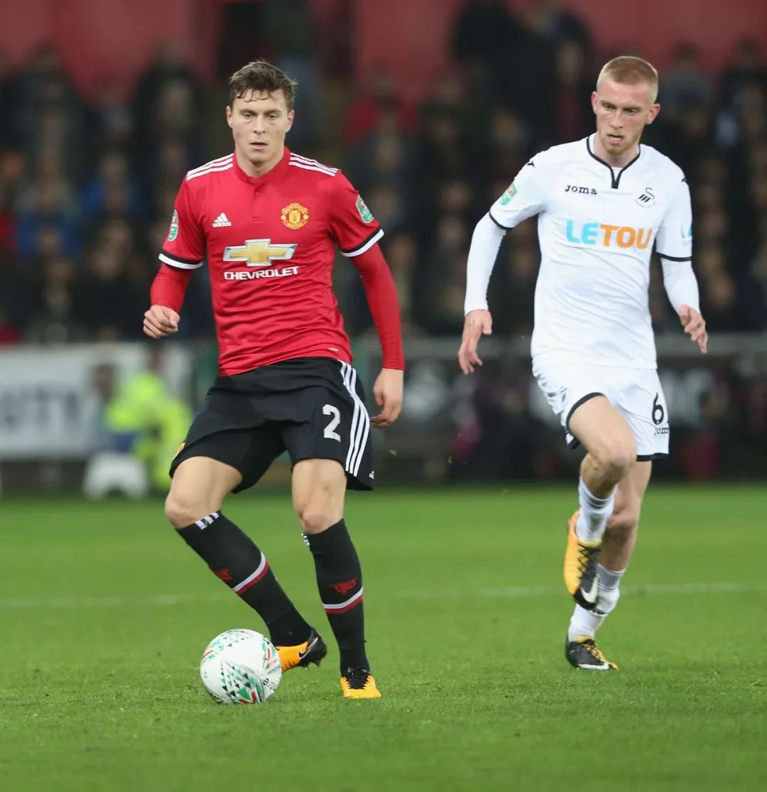 了他在合同 了他在合同